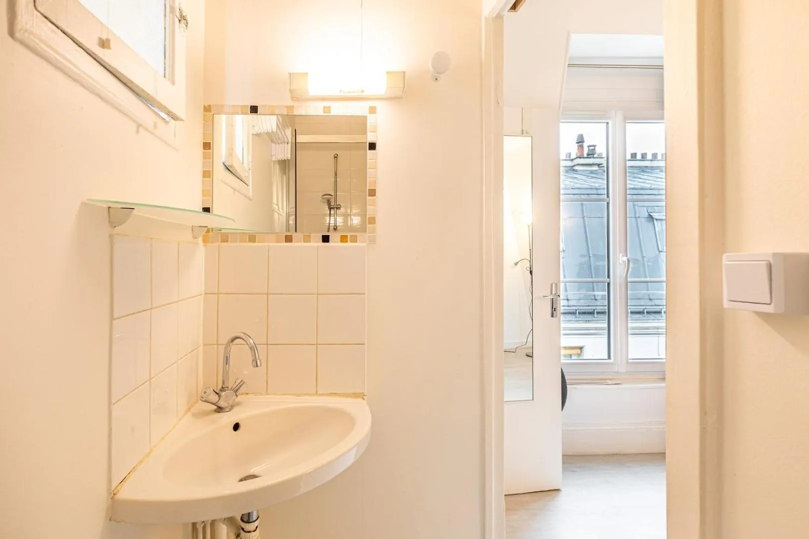 Guestready - Joli Studio Cosy Dans Le 17Eme Arr. Parigi 0*,  Francia